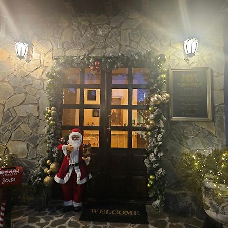 Hotel Boutique Vila Lakastel シナヤ エクステリア 写真