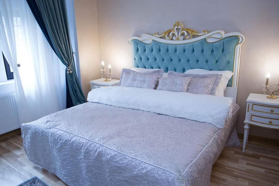 Hotel Boutique Vila Lakastel シナヤ エクステリア 写真