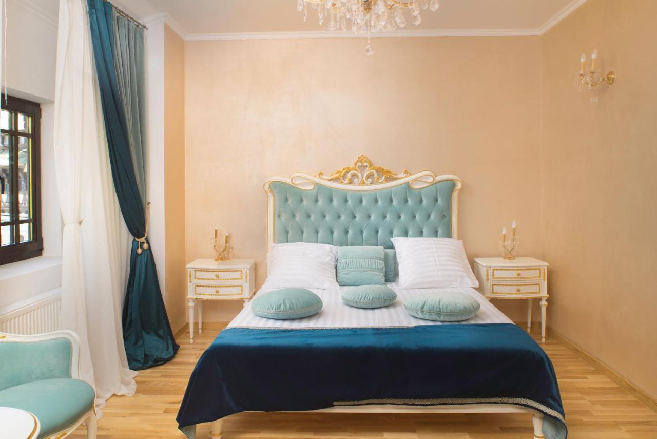 Hotel Boutique Vila Lakastel シナヤ エクステリア 写真